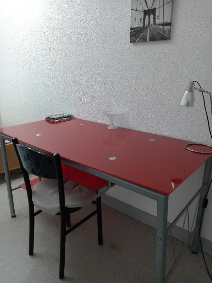 Appartement A 2 Minutes Du Centre Ville Avec Climatisation Perigueux Bagian luar foto